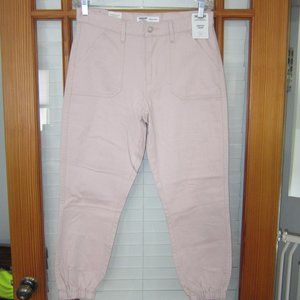 Signature Levi Strauss Everyday Jogger Jeans Pink Women's 8 or 14 Slim Fit